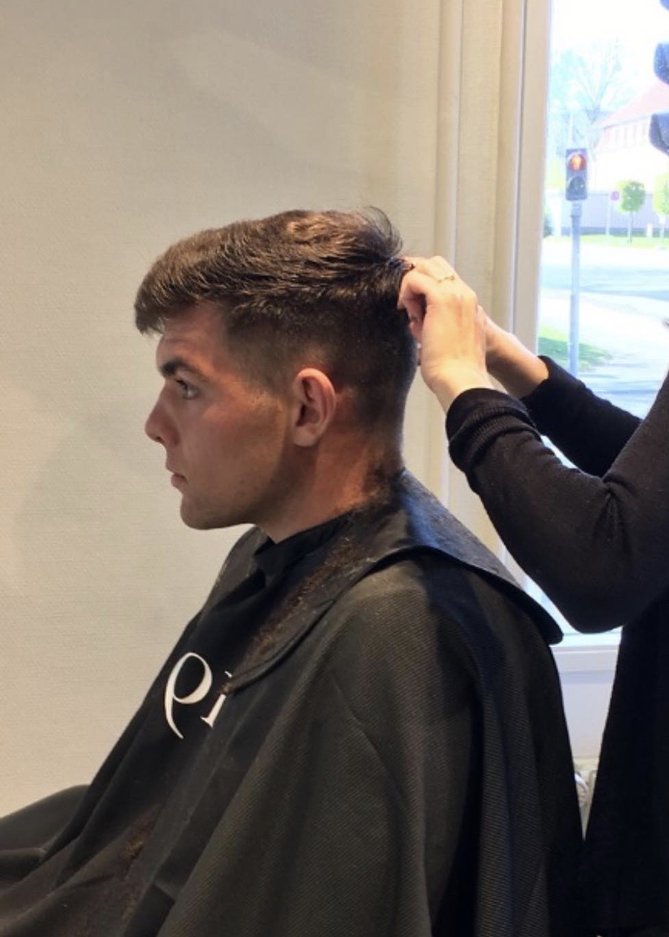 Frisør Karina – frisør i Aarhus